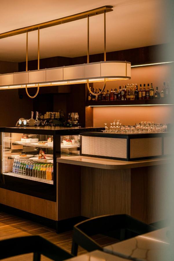 Royal Tulip Sand Kolobrzeg Luaran gambar The bar at the lounge